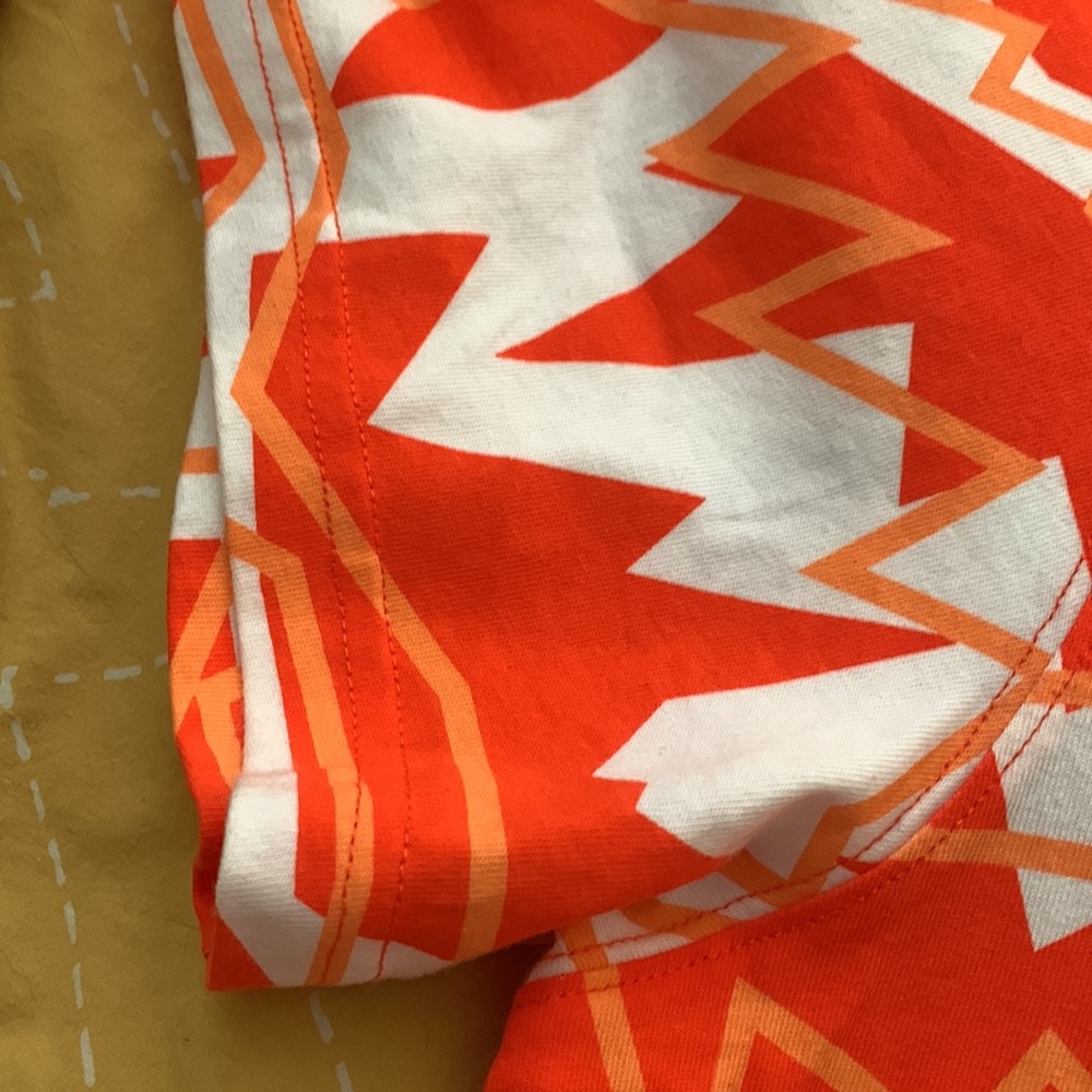 FINAL SALE!! NWOT BEST Puma Shirt !!! ONE OF A KIND!! L/XL ***PLUS FREEBIE! - Picture 8 of 13